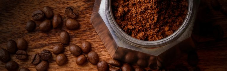 Drinking coffee could help to prevent obesity.